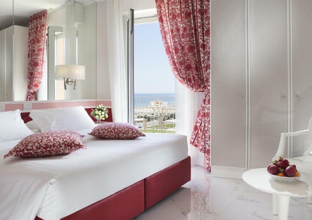 Hotel Milton Ρίμινι Εξωτερικό φωτογραφία